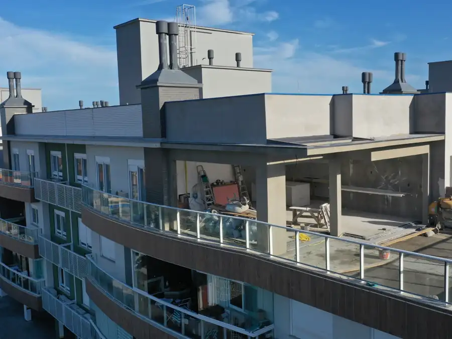 Ampliação de cobertura, obra executada pela HARA em 